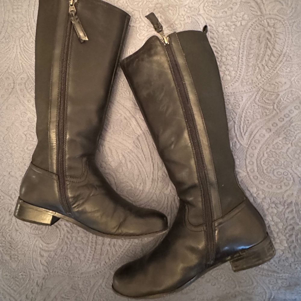 Women's Trotters WIDE CALFleather boots "Lucia Too" wide calf size 8.5 black EUC